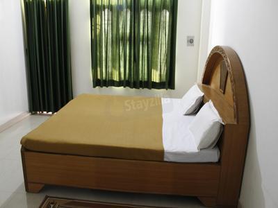 Homestay Goroomgo Paradise - Parking & Restaurant Available - Perfect Location And Comfortable *